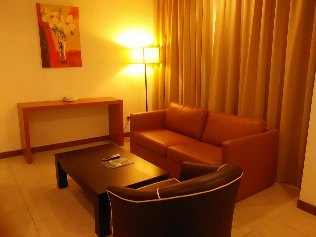 Gloria Swiss Hotel & Apartment サンダカン エクステリア 写真