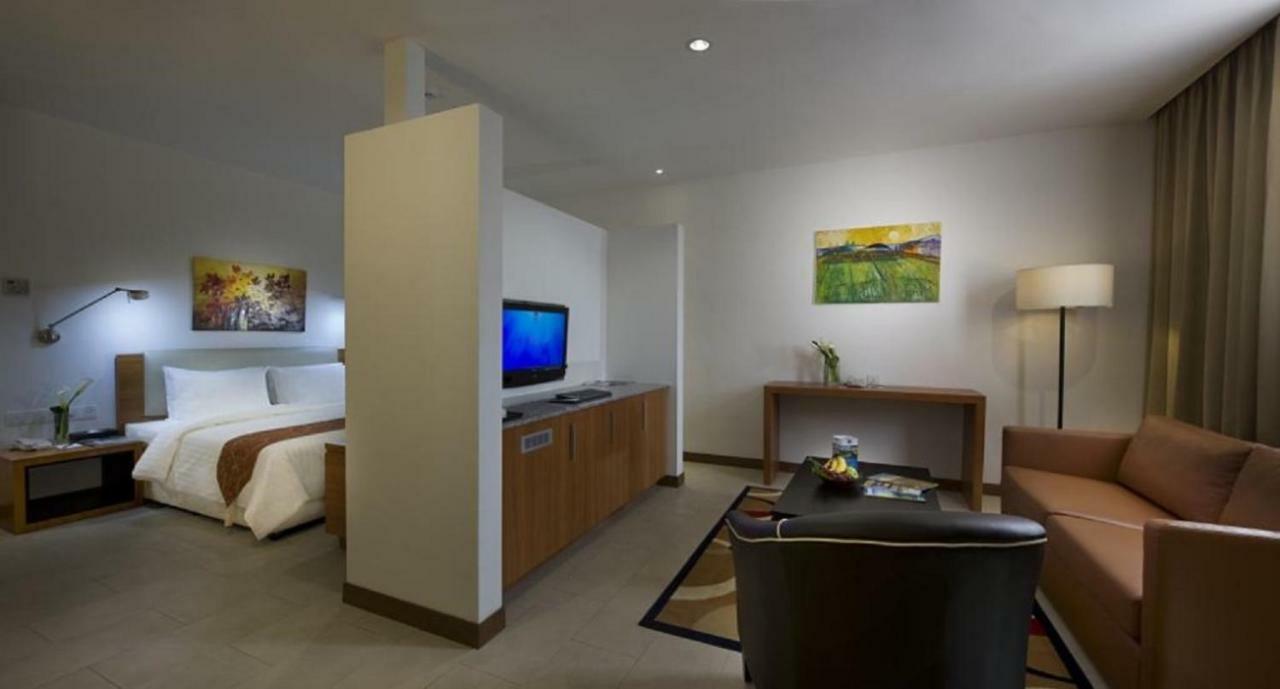 Gloria Swiss Hotel & Apartment サンダカン エクステリア 写真